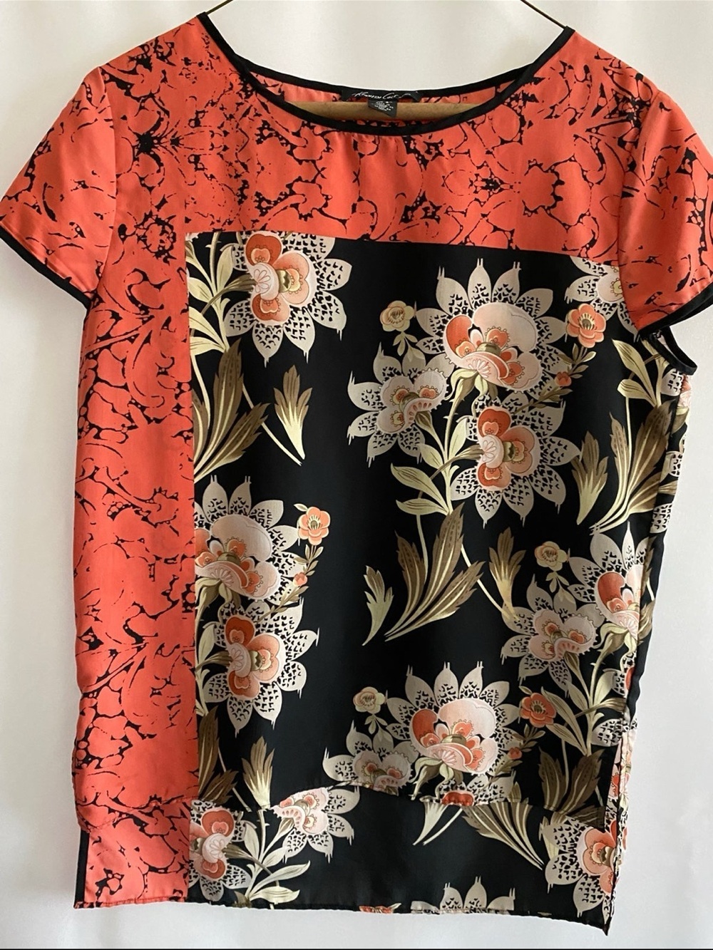 Kenneth Cole Black & Coral Floral Contrast Short-Sleeve Blouse